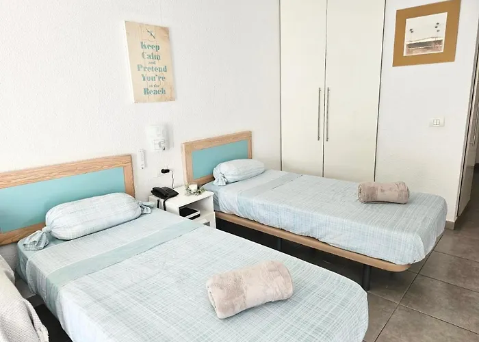 Castle Harbour Studio Pool View