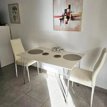 Castle Harbour Studio Pool View