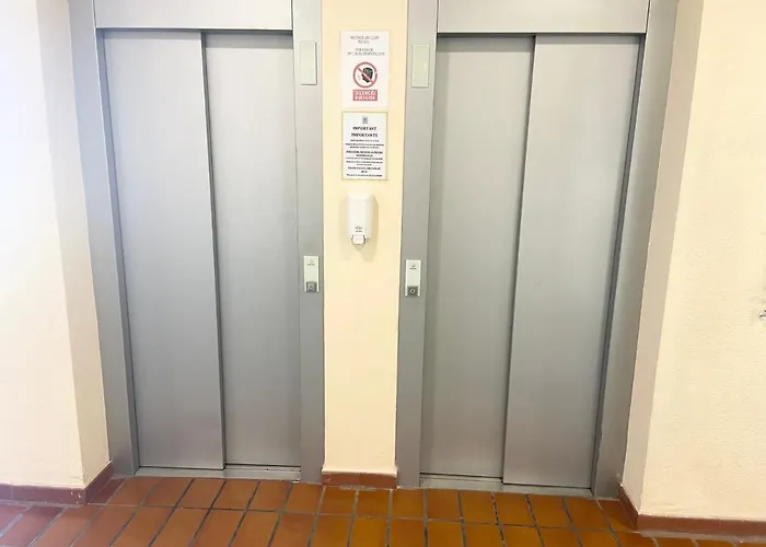 Castle Harbour Studio Pool View *